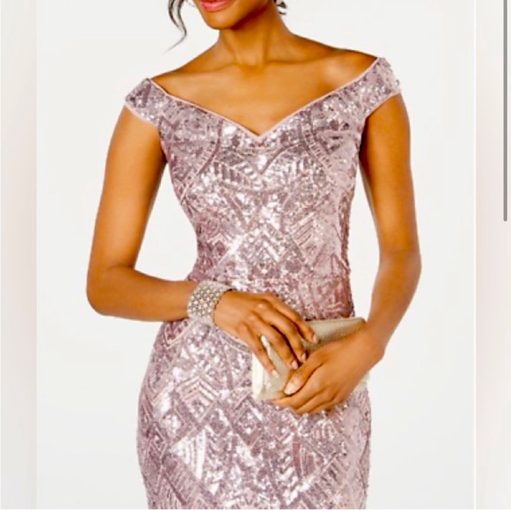 NWT Betsy & Adam Off Shoulder Floor Length Gown - 10